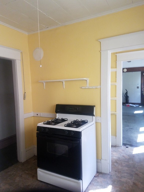 190 Oak Grove Ave unit 192, Springfield, MA 01109 - photo 6