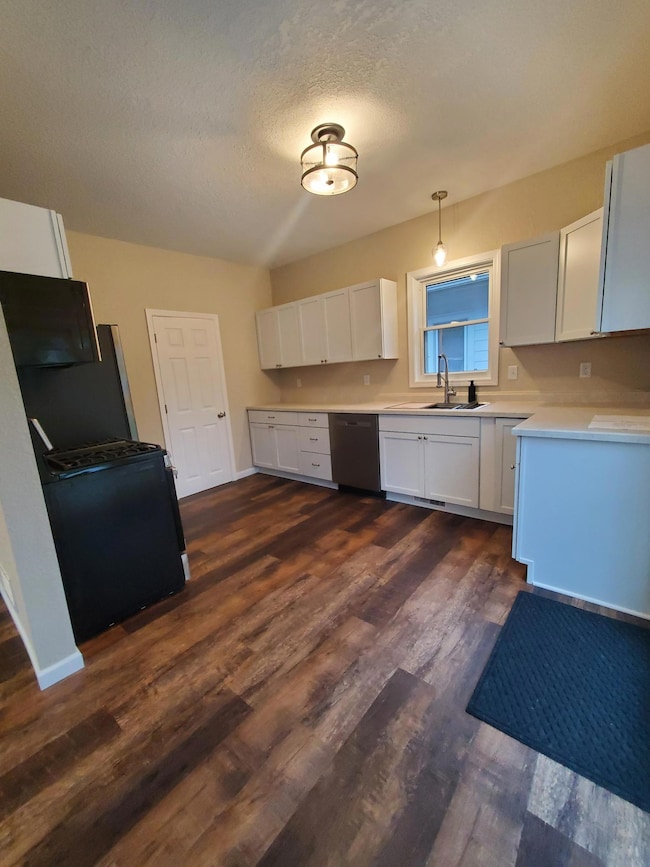 304 2nd Ave SW, Austin, MN 55912 - photo 4