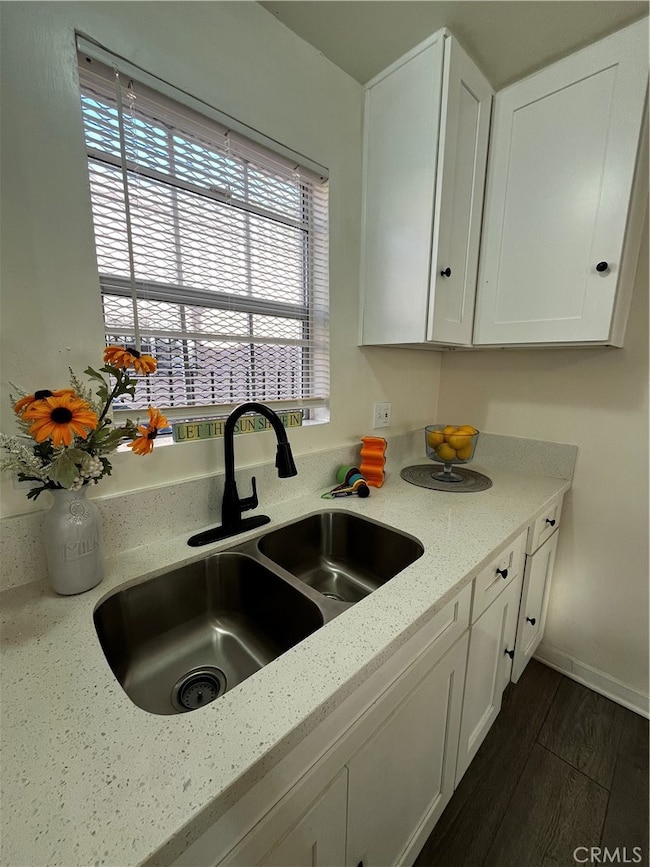 4518 Normandie Ave, Los Angeles, CA 90037 - photo 4