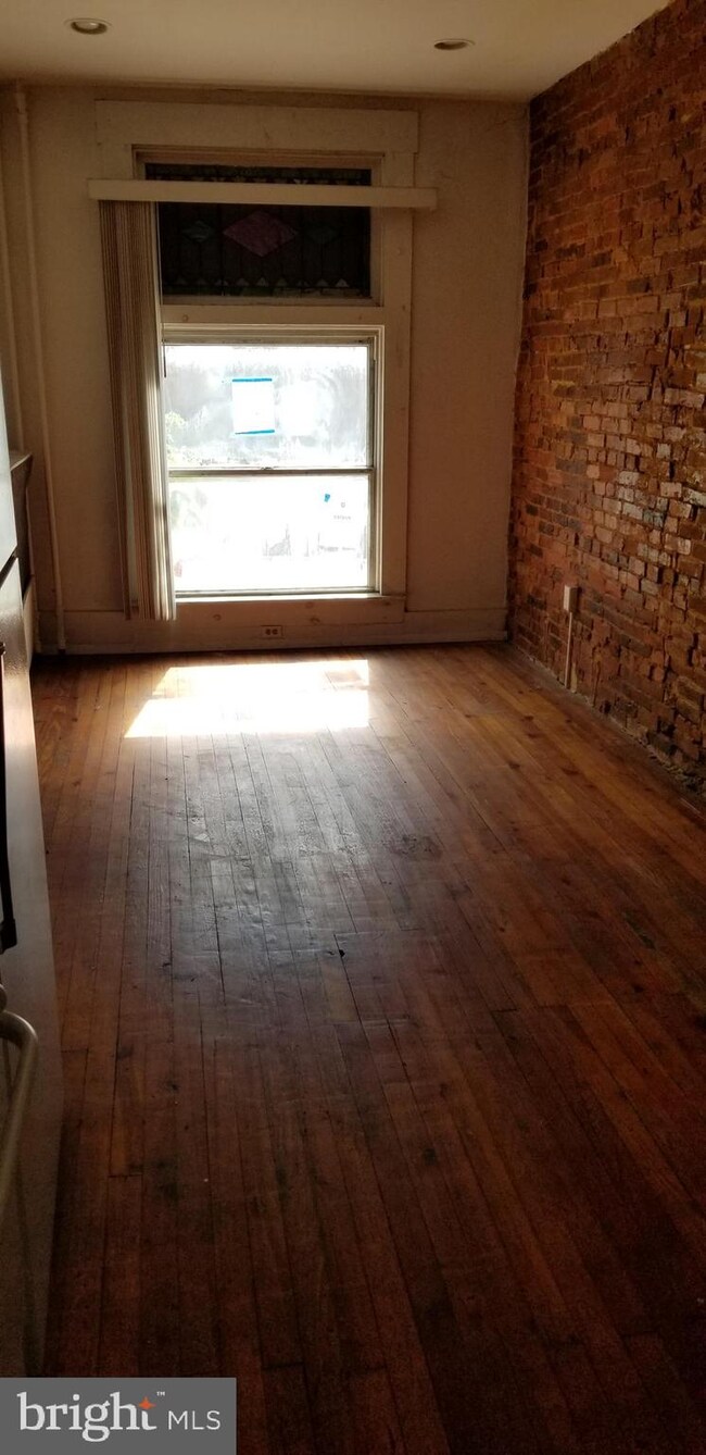 716 N Linwood Ave, Baltimore, MD 21205 - photo 2