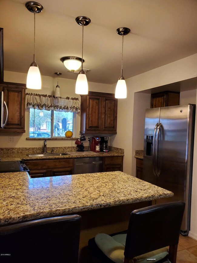 137 E Jasmine St, Mesa, AZ 85201 - photo 4