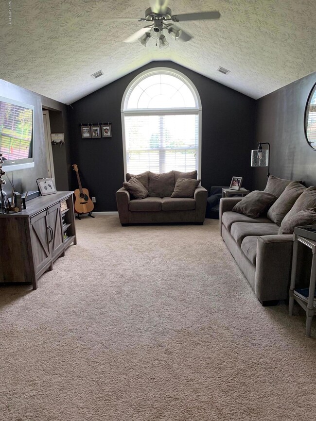 419 Forest Ridge Dr, Mount Washington, KY 40047 - photo 3