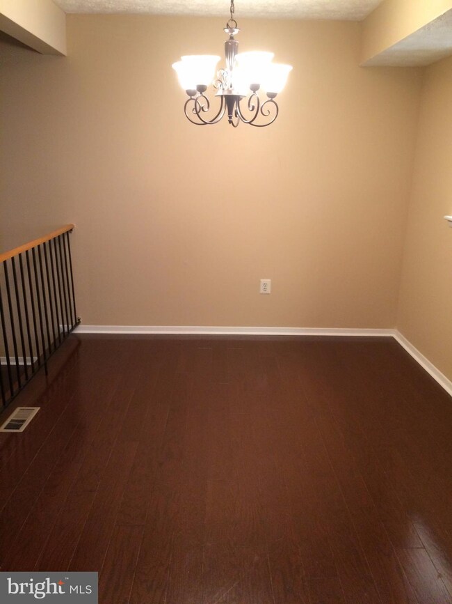 966 Joshua Tree Ct, Owings Mills, MD 21117 - photo 3