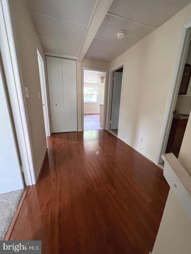 1015 Francis Ave unit C, Halethorpe, MD 21227 - photo 3