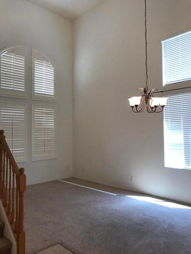 VineyardLivingRoom