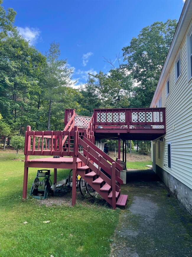 436 Pendleton Ln, Londonderry, NH 03053 - photo 5