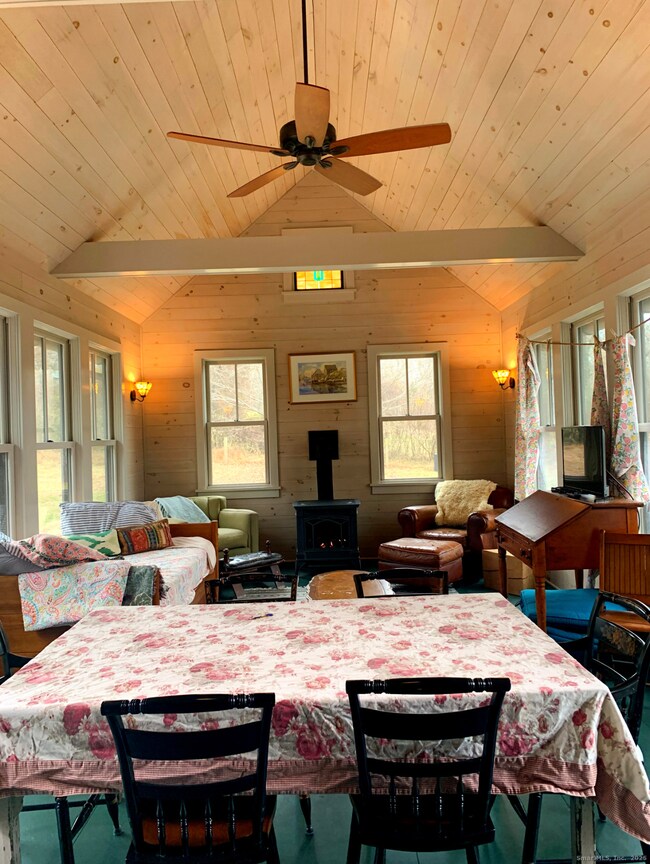 126 Beaver Brook Rd unit b, Old Lyme, CT 06371 - photo 2