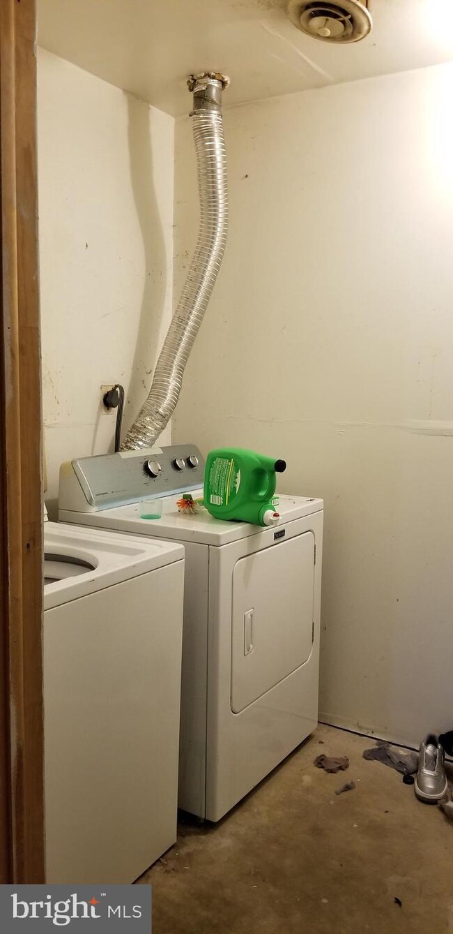 1554 Karen Blvd, District Heights, MD 20747 - photo 6