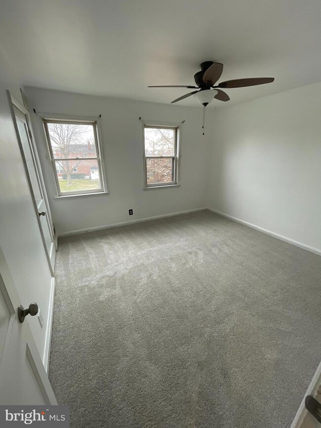 3406 Dunran Rd, Dundalk, MD 21222 - photo 5