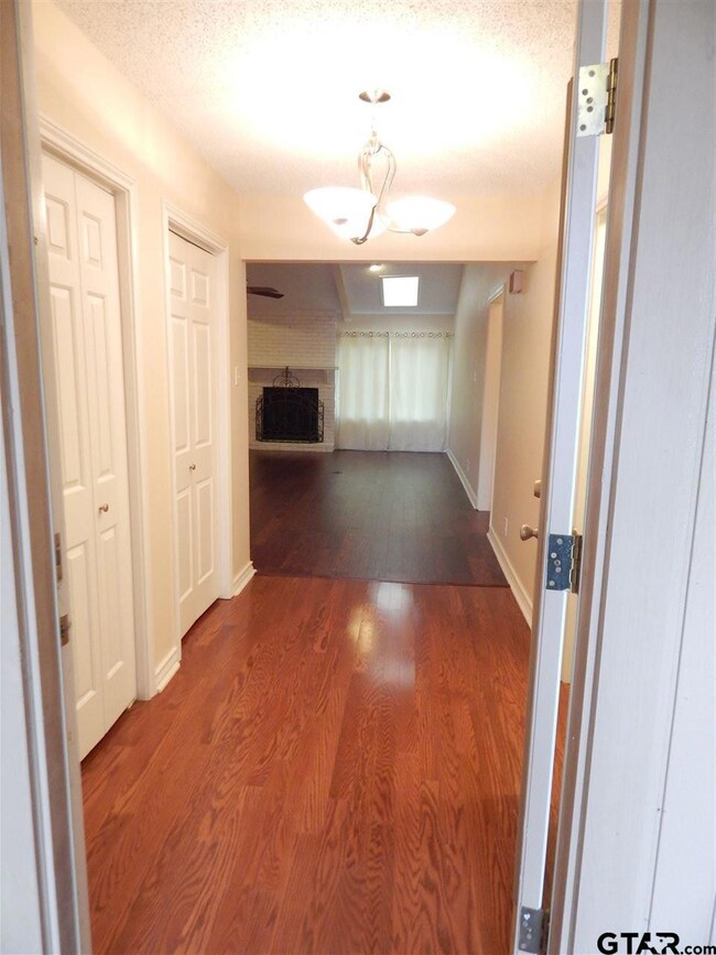 424 424 Amberwood, Tyler, TX 75701 - photo 7