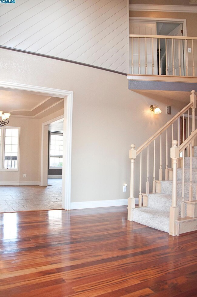 28010 Worth Dr, Porterville, CA 93257 - photo 4