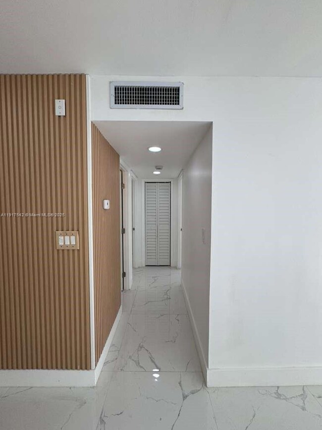 15201 NE 6th Ave unit C312, Miami, FL 33162 - photo 6