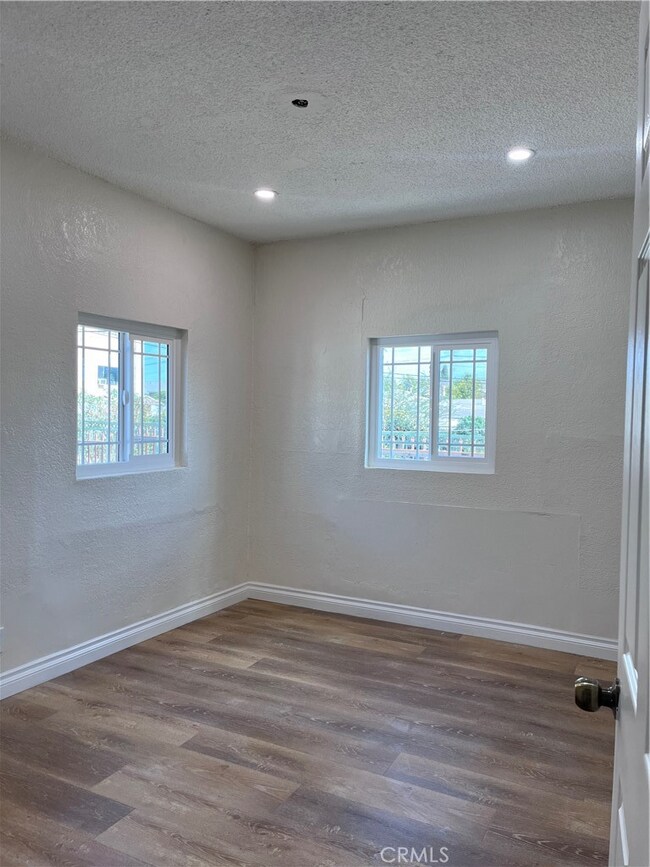 2853 E 6th St unit 1, Los Angeles, CA 90023 - photo 4