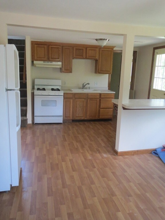 291 Washington St unit B, Franklin, MA 02038 - photo 3