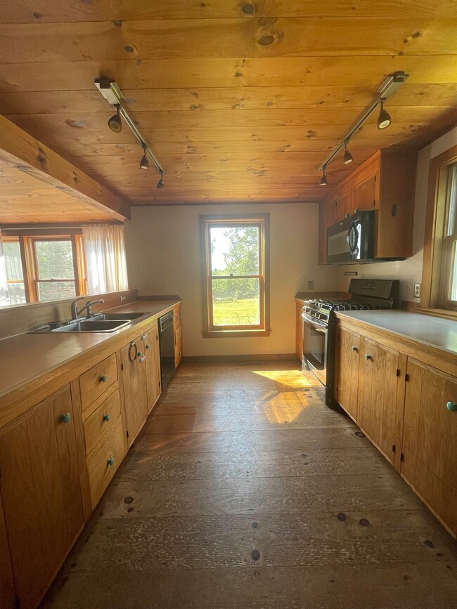 22 Riverside Farm Dr, Lee, NH 03861 - photo 3