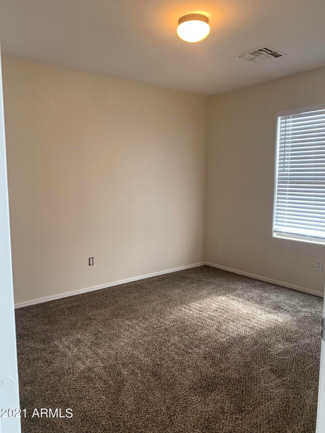 5807 E Harmony Ave, Mesa, AZ 85206 - photo 4