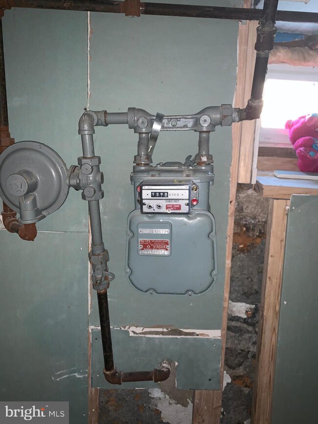 1410 Fairview St, Reading, PA 19602 - photo 3