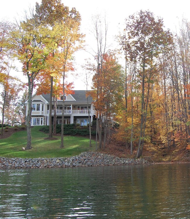 Beautiful Lake Views of the home