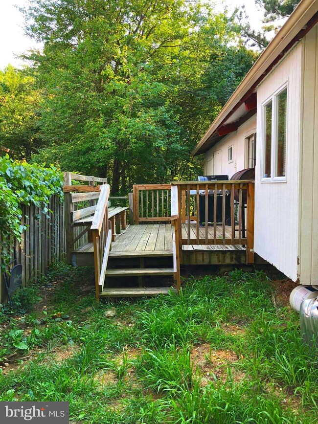 12724 Torrington St, Woodbridge, VA 22192 - photo 6