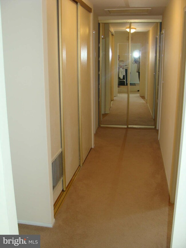 3145 Farnborough Ct, Silver Spring, MD 20906 - photo 7