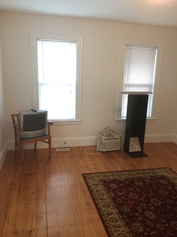 7 Harris St unit 1, Somerville, MA 02143 - photo 4