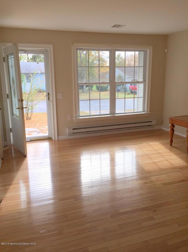 12 Hampshire Ln unit 72, Whiting, NJ 08759 - photo 3