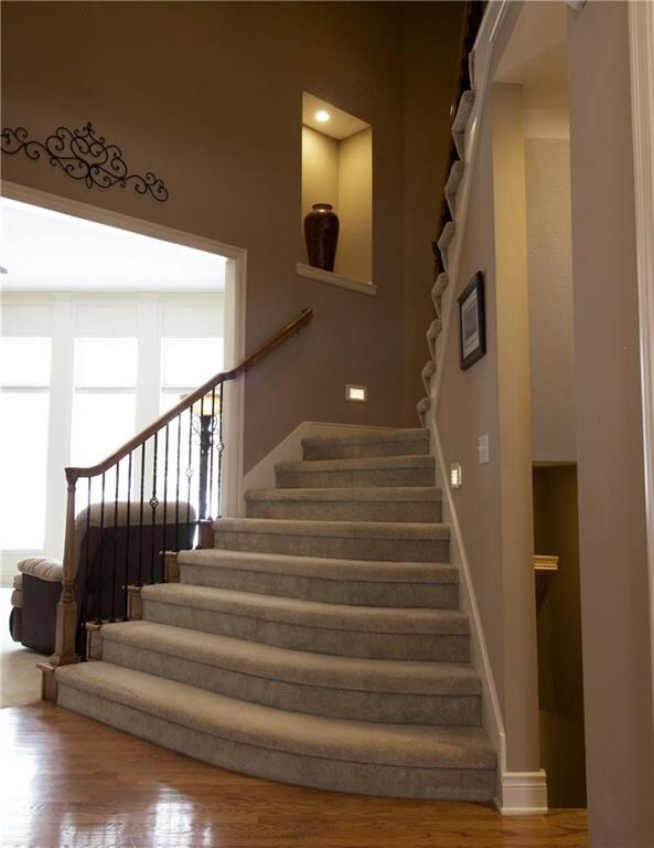 10502 W 49th Place, Shawnee, KS 66203 - photo 2