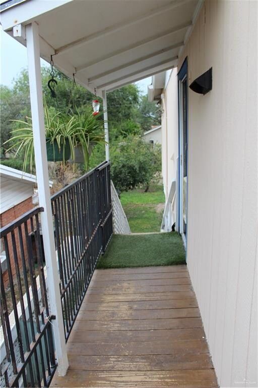 602 W 5th St, Weslaco, TX 78596 - photo 7