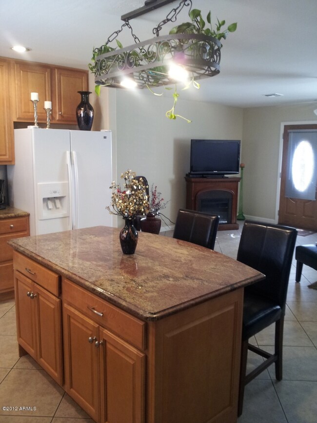 breakfast bar and storage!