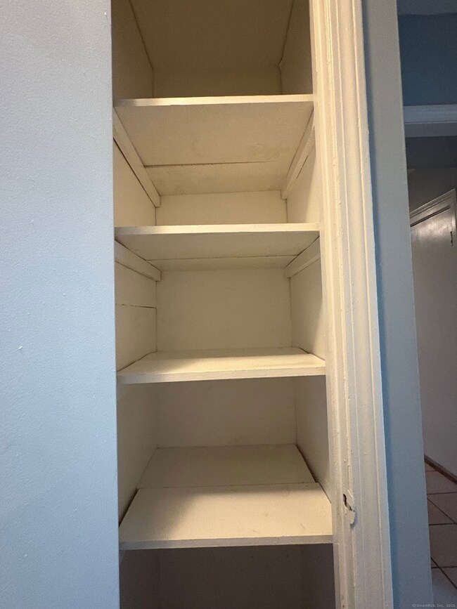 449 Newfield St unit 4, Middletown, CT 06457 - photo 6