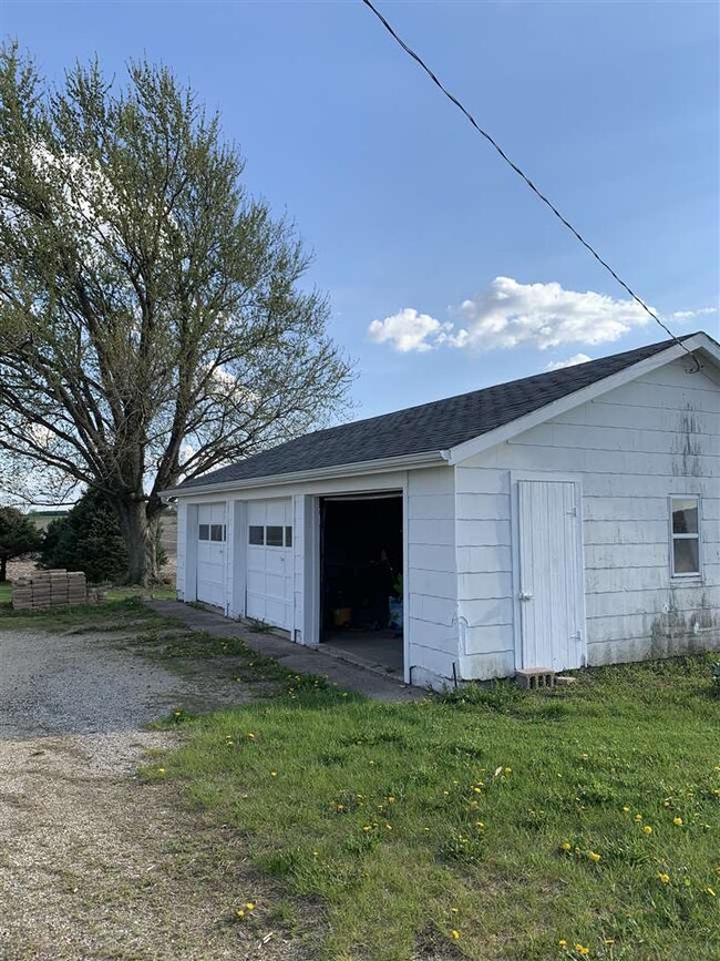 7113 N Pleasant Prairie Rd, Evansville, WI 53536 - photo 5