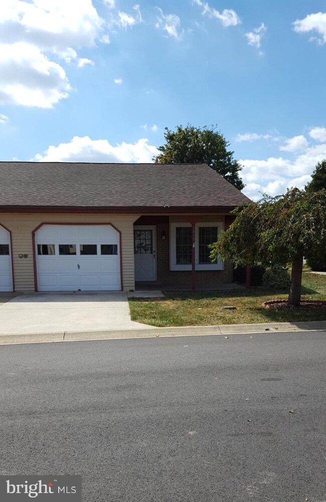 5819 Box Elder Ct, Frederick, MD 21703 - photo 2