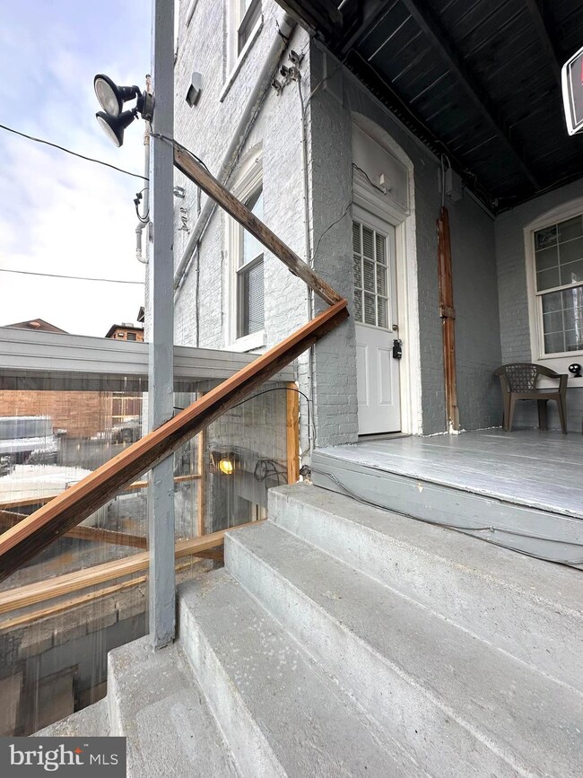 111 King St unit 1, Hagerstown, MD 21740 - photo 3