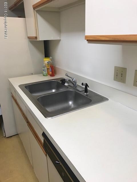 1201 Village Dr unit 1201, Stroudsburg, PA 18360 - photo 4