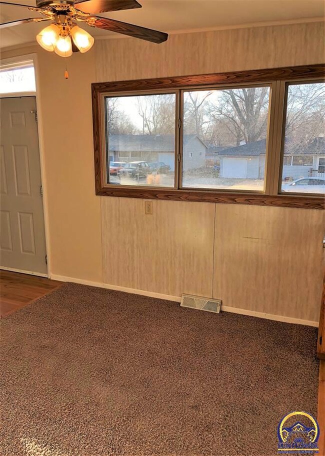 1900 SW Harp Place, Topeka, KS 66611 - photo 5