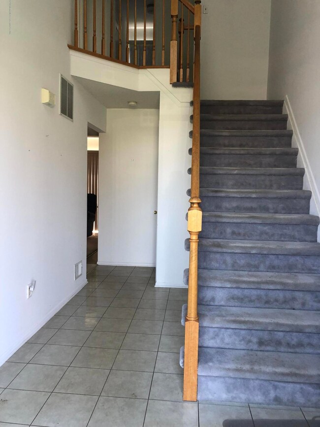 608 Loxley Dr, Toms River, NJ 08753 - photo 2