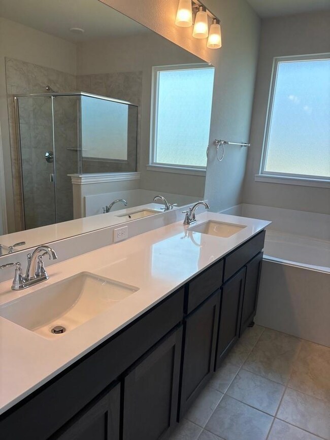 3529 Austin St, Gainesville, TX 76240 - photo 4