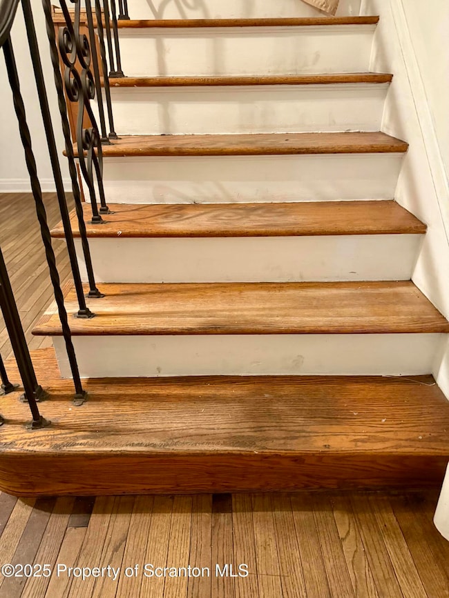 288 Main St, Dupont, PA 18641 - photo 3