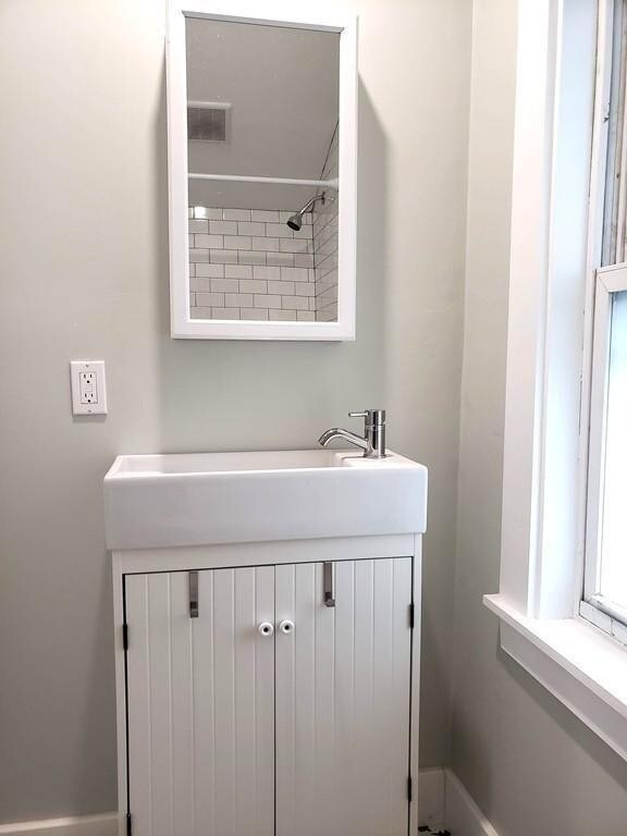 14 Wheatland St unit 3, Salem, MA 01970 - photo 5