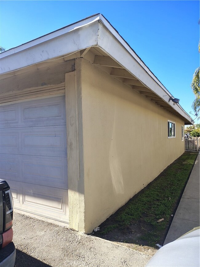 2270 Nelson St, Pomona, CA 91766 - photo 3