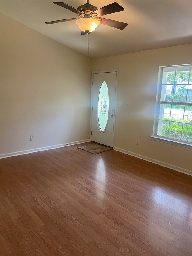 115 Cochise St, Crawfordville, FL 32327 - photo 2