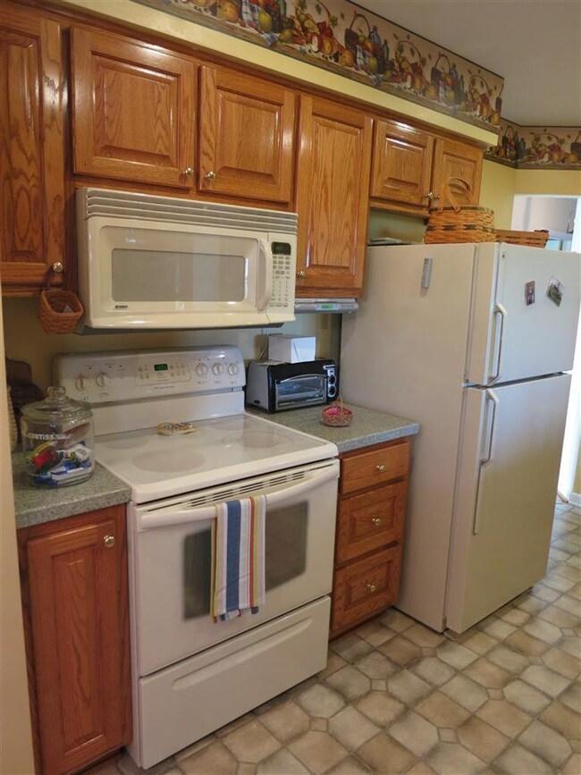 350 Pleasant Hill Dr, Harrodsburg, KY 40330 - photo 7