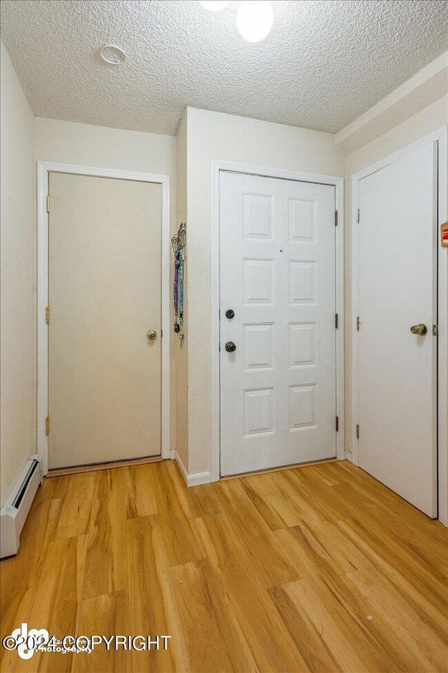 6542 E 16th Ave, Anchorage, AK 99504 - photo 7