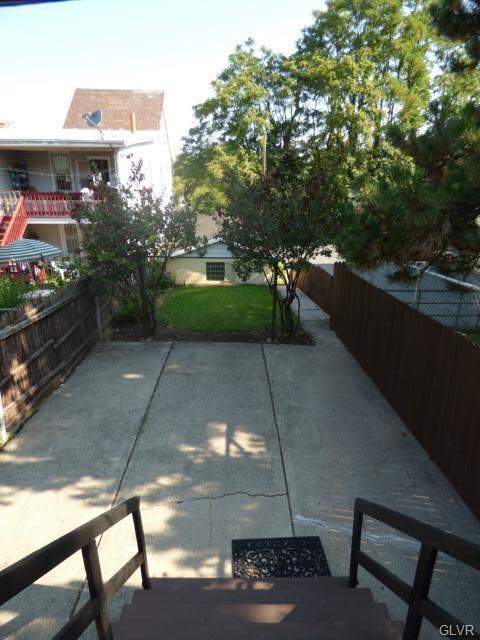 409 E 4th St unit 2, Bethlehem, PA 18015 - photo 2