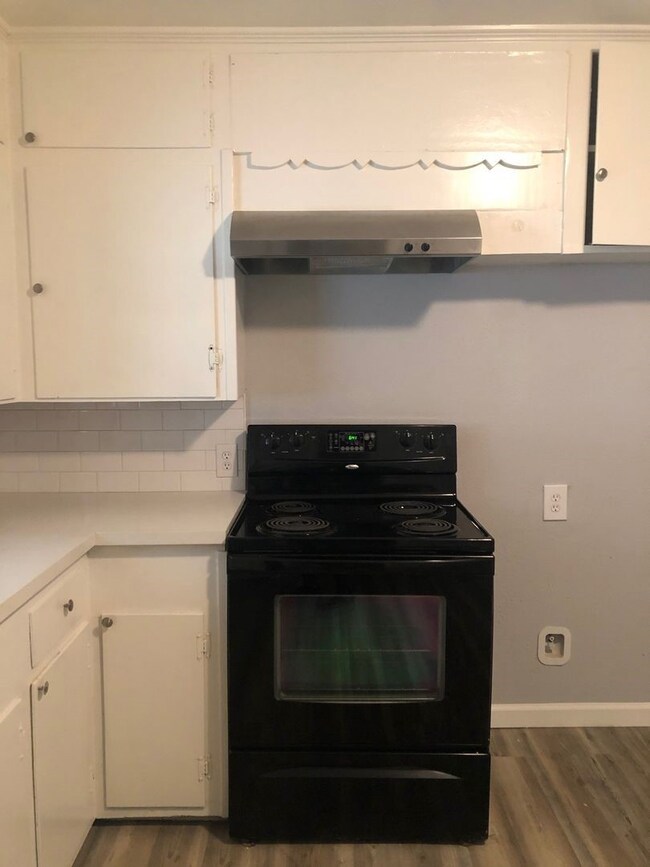 503 Willow Ave, Cleveland, TX 77327 - photo 7