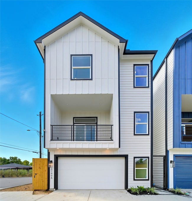 4749 Wilmington St unit C, Houston, TX 77033 - photo 2