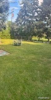 24816 Cushing Ave, Eastpointe, MI 48021 - photo 2