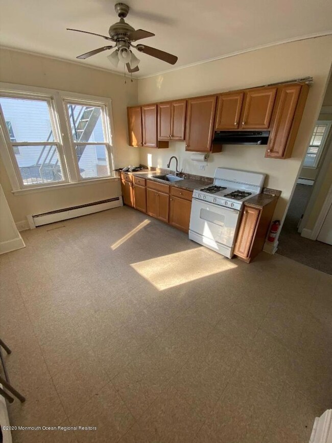 42 Cottage Place unit 2nd Flr, Long Branch, NJ 07740 - photo 2