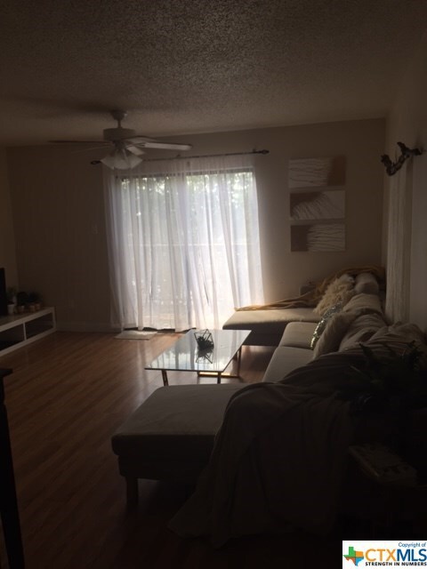 402 N Fredericksburg St unit 15, San Marcos, TX 78666 - photo 6