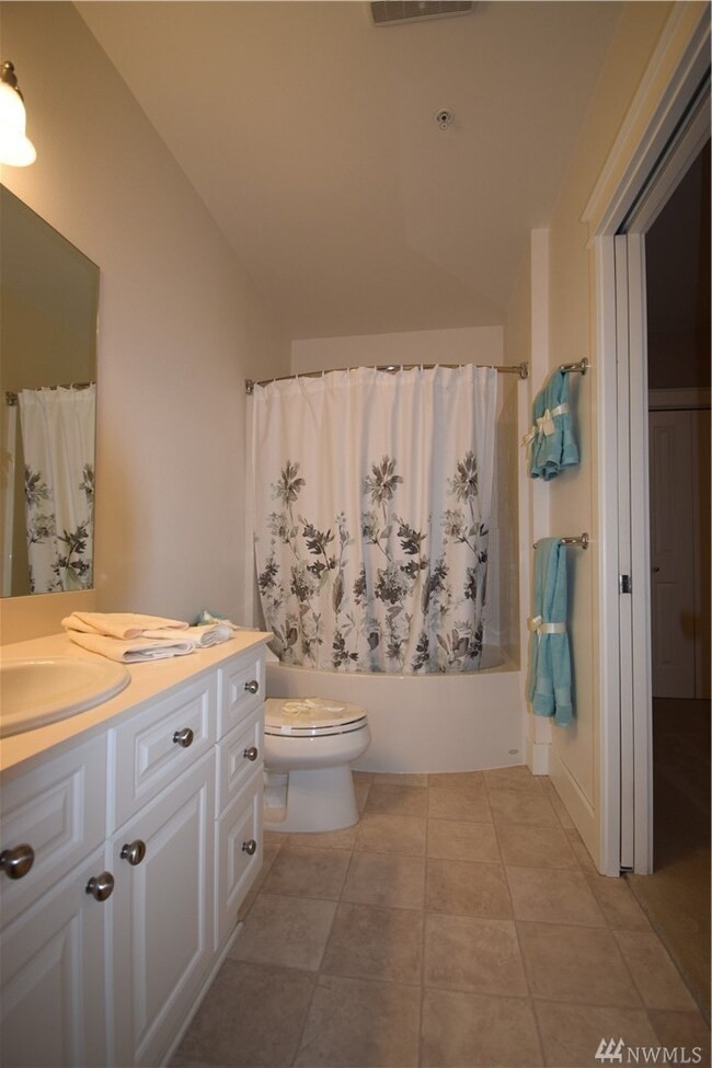 126 3rd Ave N unit 203, Edmonds, WA 98020 - photo 6